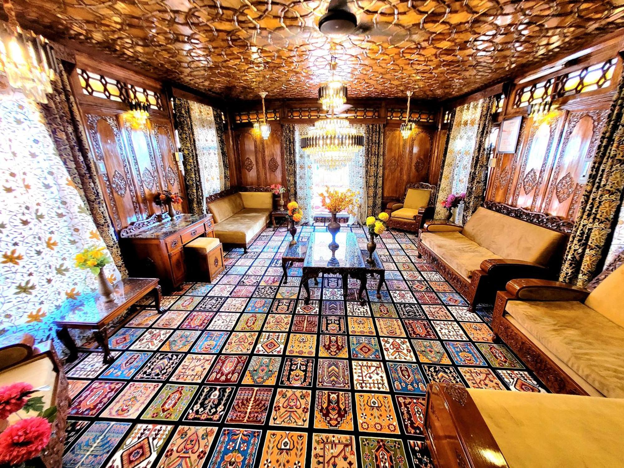Aziz Palace Group Of Houseboats Srīnagar Esterno foto